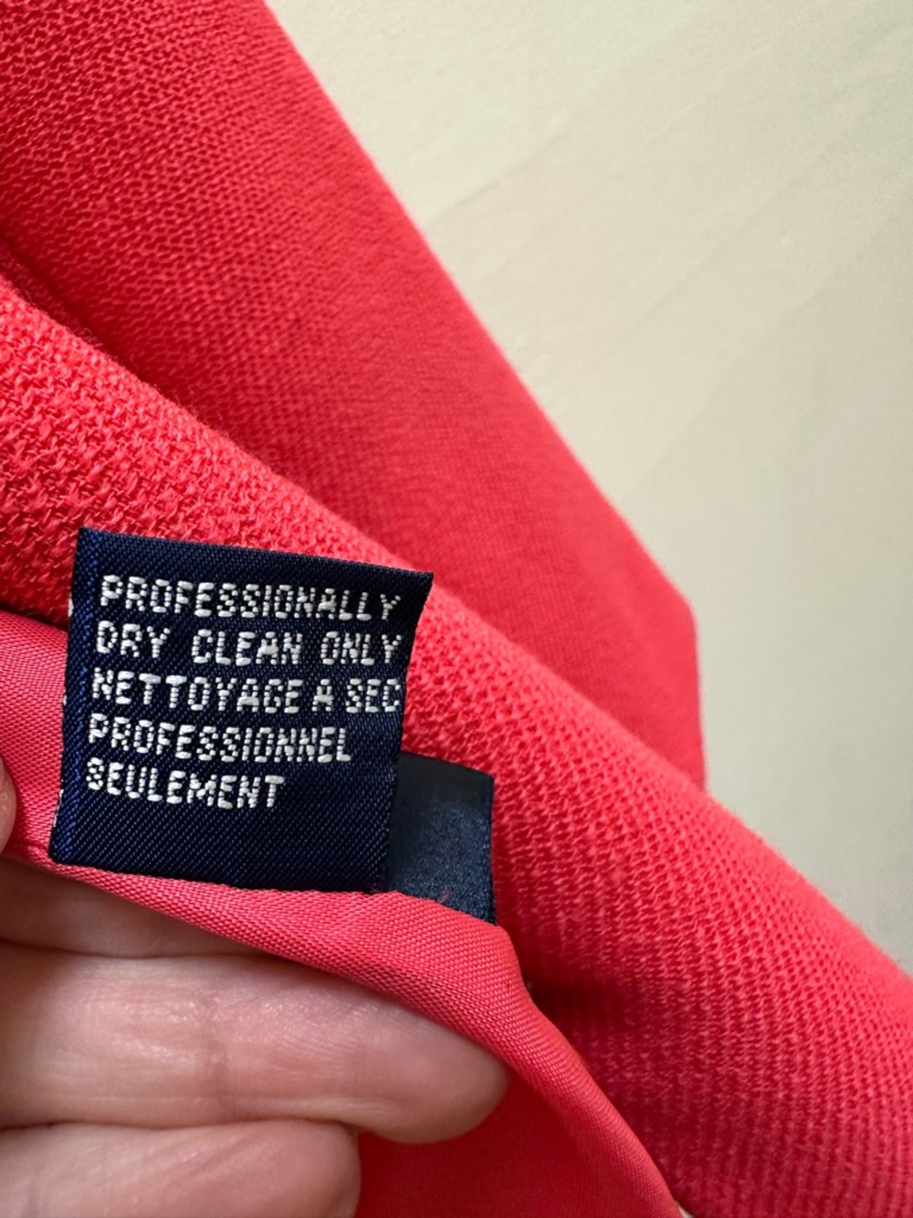 Burberry’s Coral Pink Tailored Jacket & Pencil Skirt. GORGEOUS!LIKE NEW! Size 2 - Picture 8 of 11